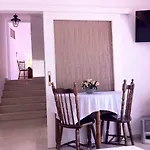 克里斯公寓酒店