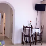 克里斯公寓酒店 拉卡伊