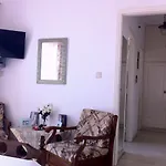 克里斯公寓酒店