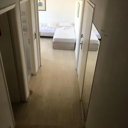 Apartament Chris & Lechaio