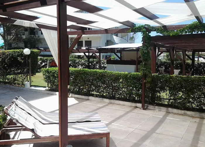 Chris & Apartmán Lechaio