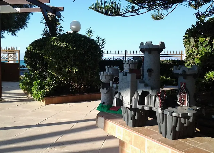 Chris & Lejlighed Lechaio