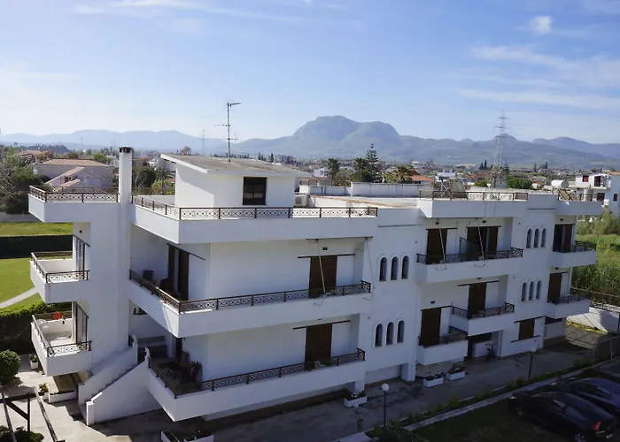 Chris & Lejlighed Lechaio