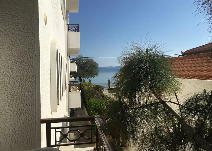 Chris & Apartmán Lechaio